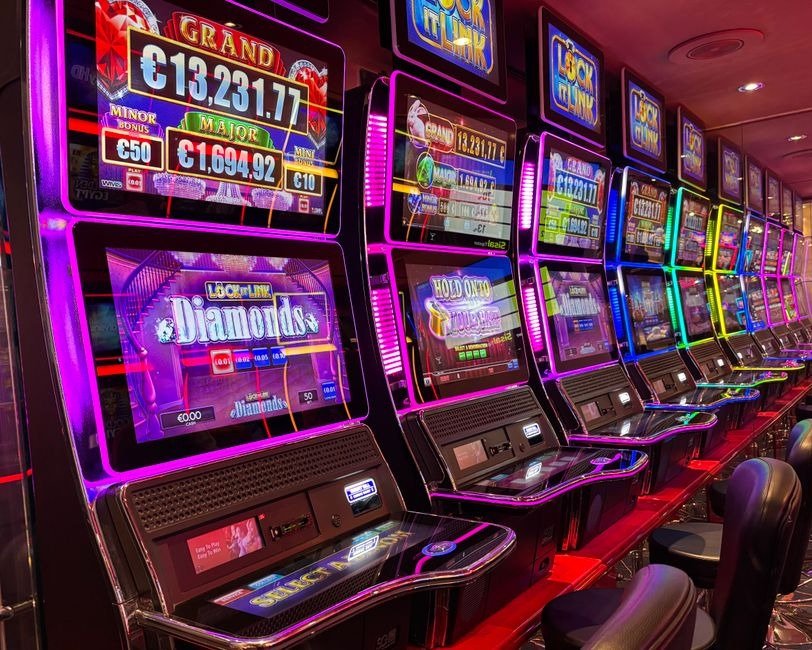 How Multiplayer Instant Games Handle Shared Round Outcomes